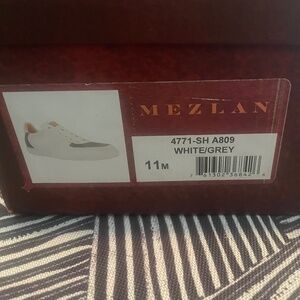 Mezlan size 11 lizard and leather made in Spain sneakers
